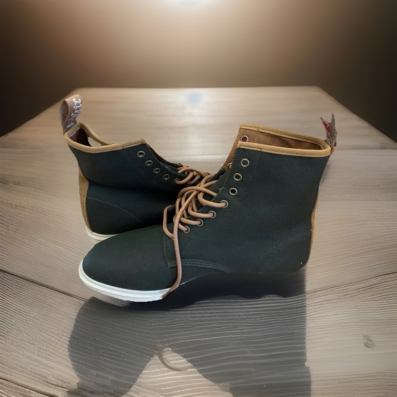 Dr. Martens Other - Dr. Martens Whiton Men's Green And Brown Shoes Size 12 AW004